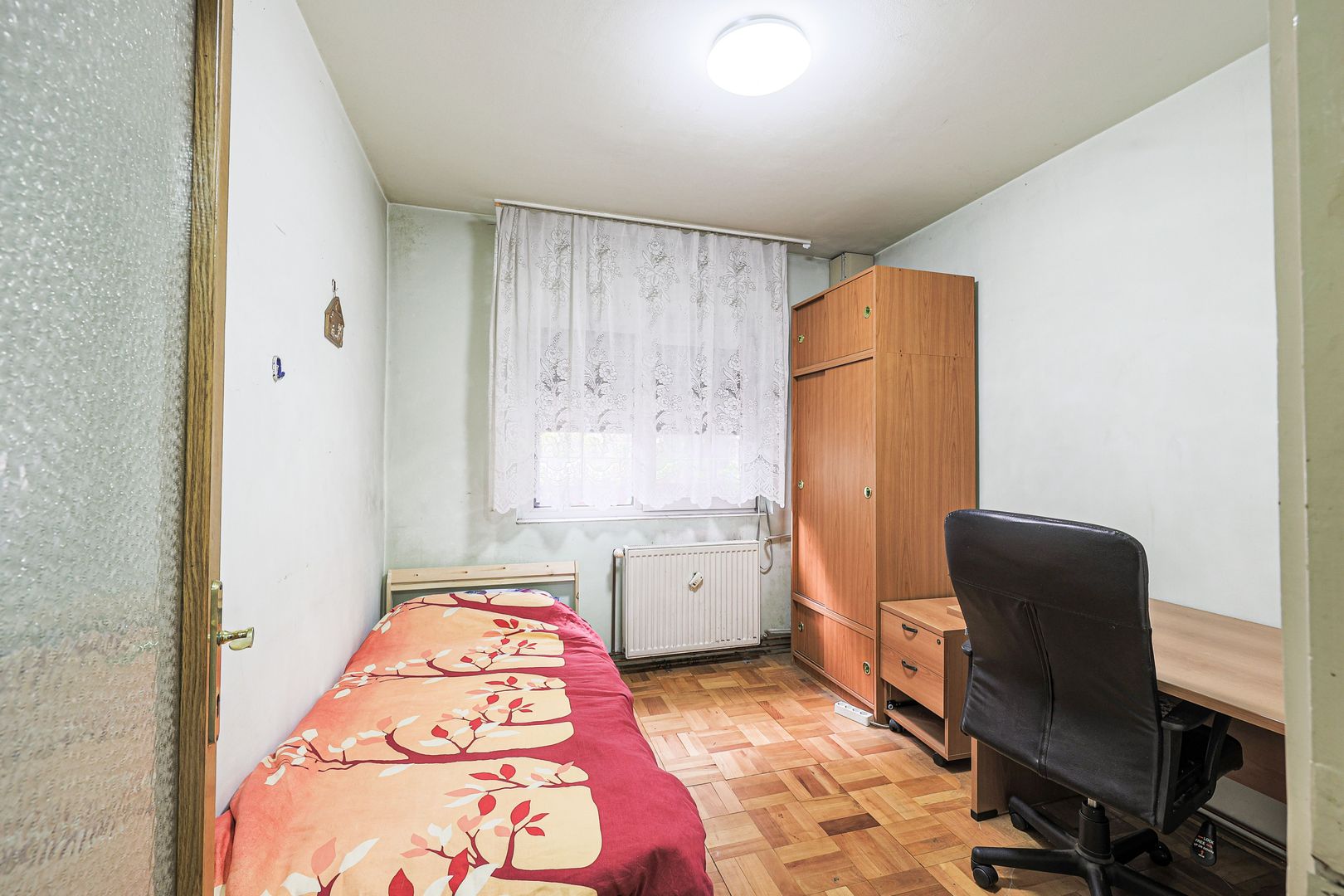 Apartament foarte spațios cu 5 camere la parter in Micalaca Comision 0 - Poză 11