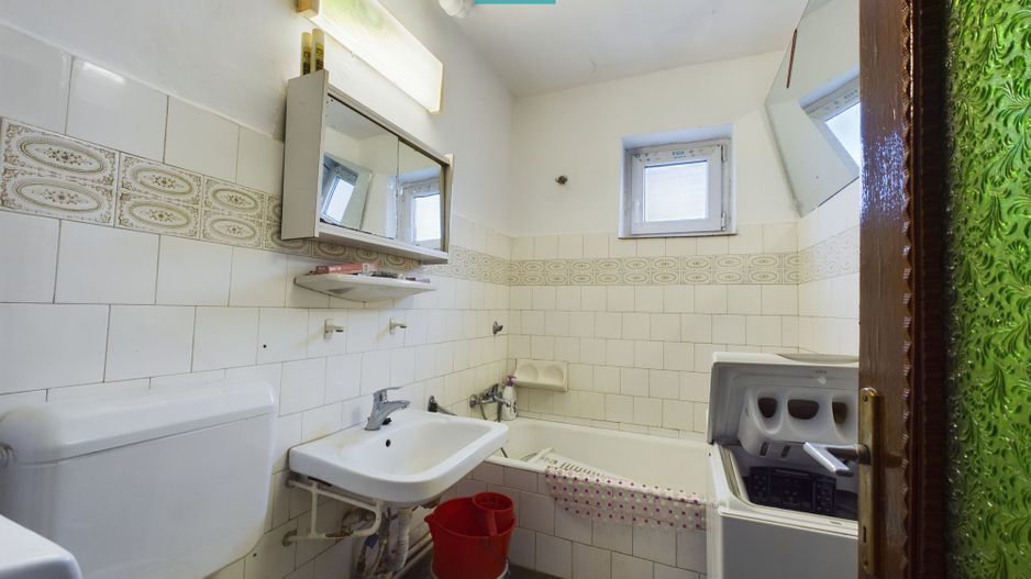 Apartament cu 3 camere în Podgoria - Poză 10