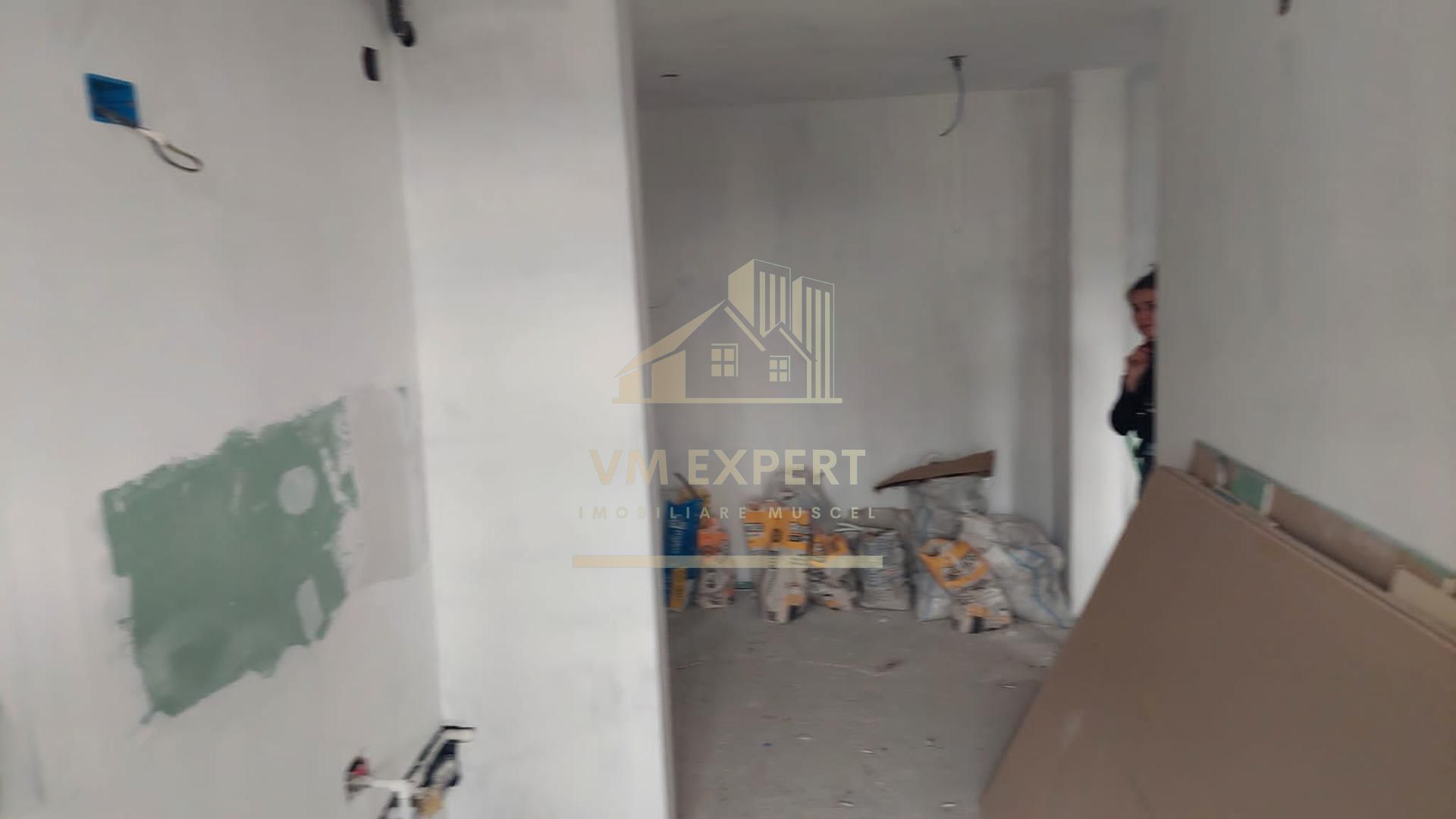 APARTAMENT 2 CAMERE, ETAJ 4, GRUI, CAMPULUNG - Poză 6