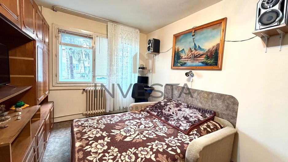 Apartament cu 3 camere pe Aleea Padin ! - Poză 1