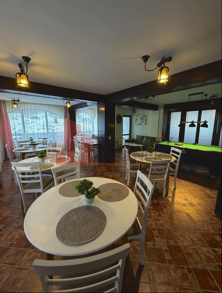 Pensiune la cheie de vânzare în Bran – Afacere cu 10 camere plus piscina - Poză 10