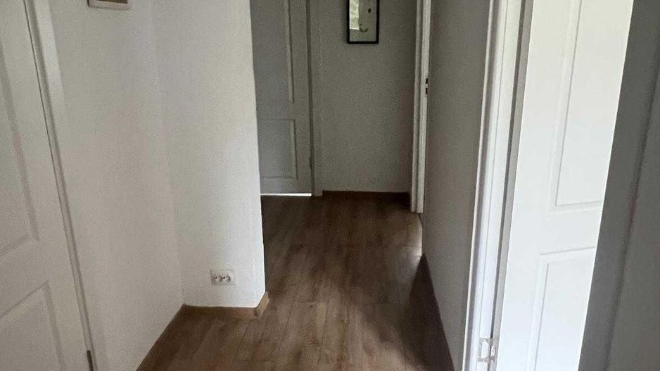 AP. 3 CAMERE- APARATORI, CAT-FRIENDLY, BUCATARIE INCHISA, METROU - Poză 2
