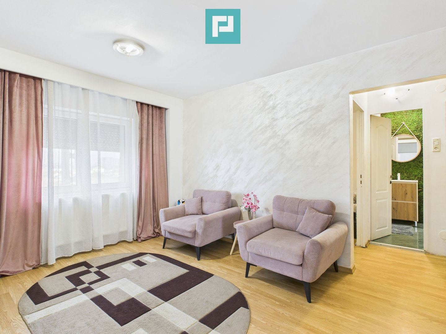Apartament patru camere zona Confectii Arad - Poză 3