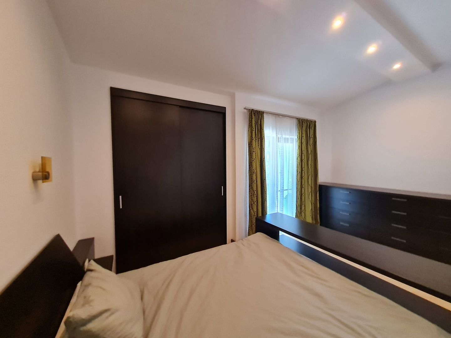 Apartament generos de închiriat zona Lipovei - Poză 21