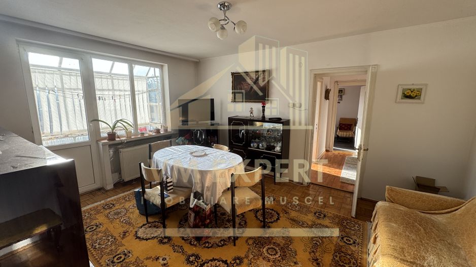 APARTAMENT 3 CAMERE ULTRACENTRAL, ETAJ 4, CAMPULUNG - Poză 2