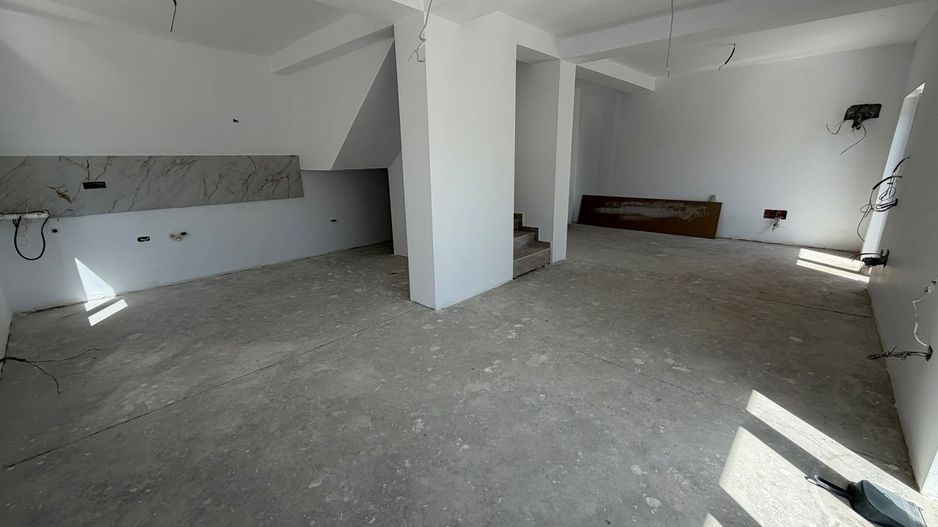 CASA DUPLEX, TOATE UTILITATILE, STRADA ASFALTATA, COMISION 0% - Poză 13