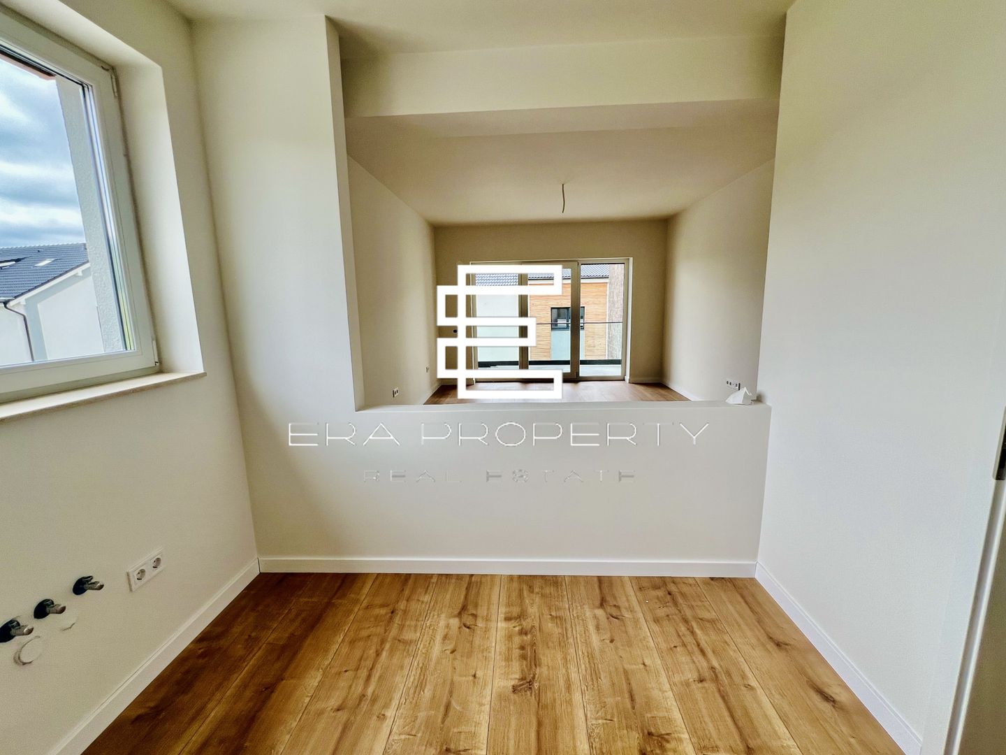 Apartament  54 mp/ ETAJ 1/zona Aeroport /Sibiu - Poză 2