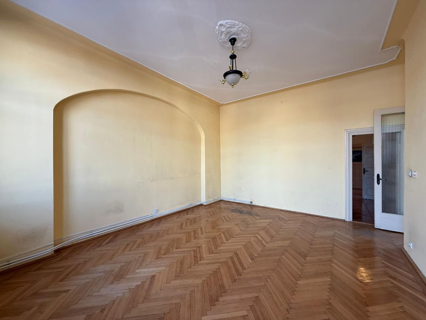 DE VÂNZARE APARTAMENT 3 CAMERE | VILĂ INTERBELICĂ | CENTRALĂ | CALEA CĂLĂRAȘI - Poză 6