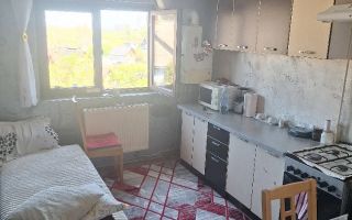 Garsonieră de vânzare, Tomești, 40 mp, etaj 4, complet renovată – schimb cu casă în Tomești, Oprișeni, Osoi, Dancu - Poză 1