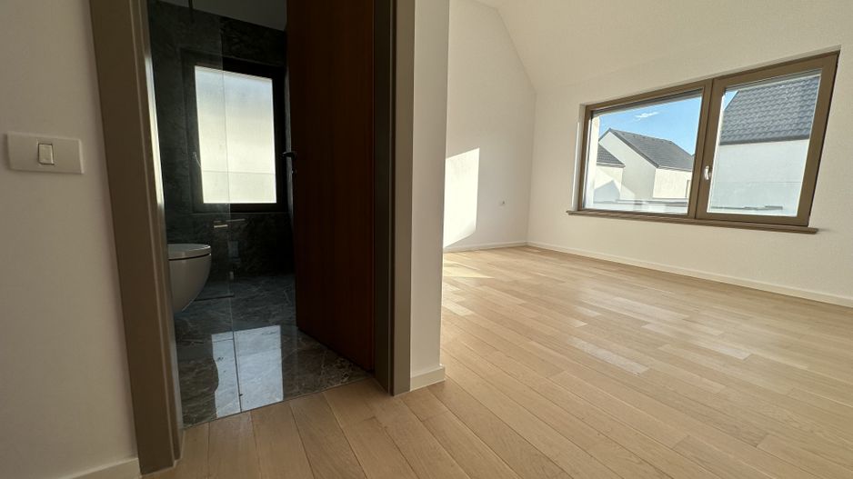 Casa cu 4 camere - Dumbarvita - Poză 21