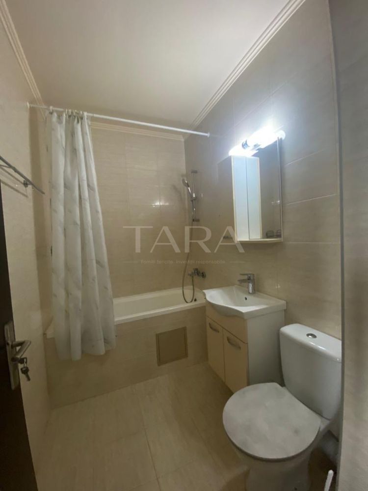 Apartament cu 2 camere, Hotel Italia, Bună Ziua. - Poză 6