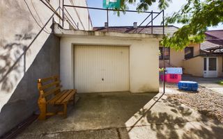 Casă la curte comună, zonă ultracentrală - Poză 20