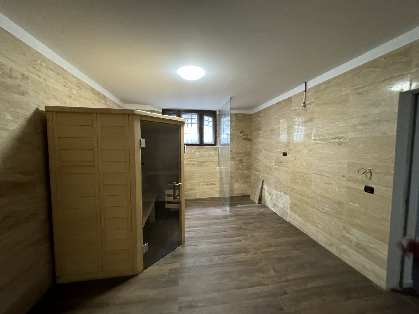 Universitate 20 camere arhitectura interbelica garaj curte piscina - Poză 23