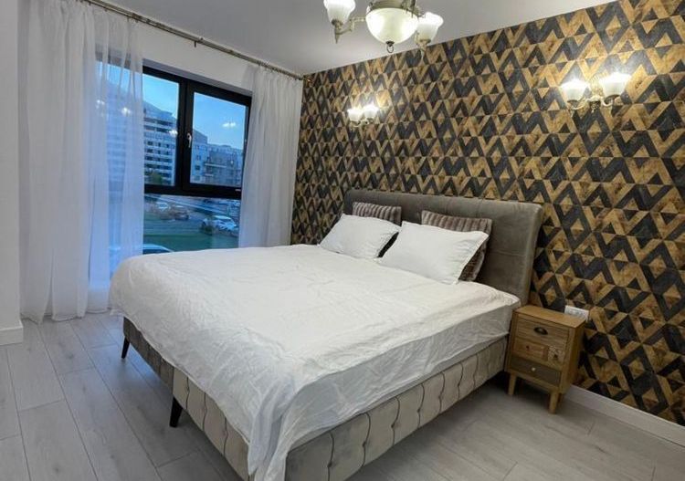 Inchiriere apartament 3 camere - Poză 2