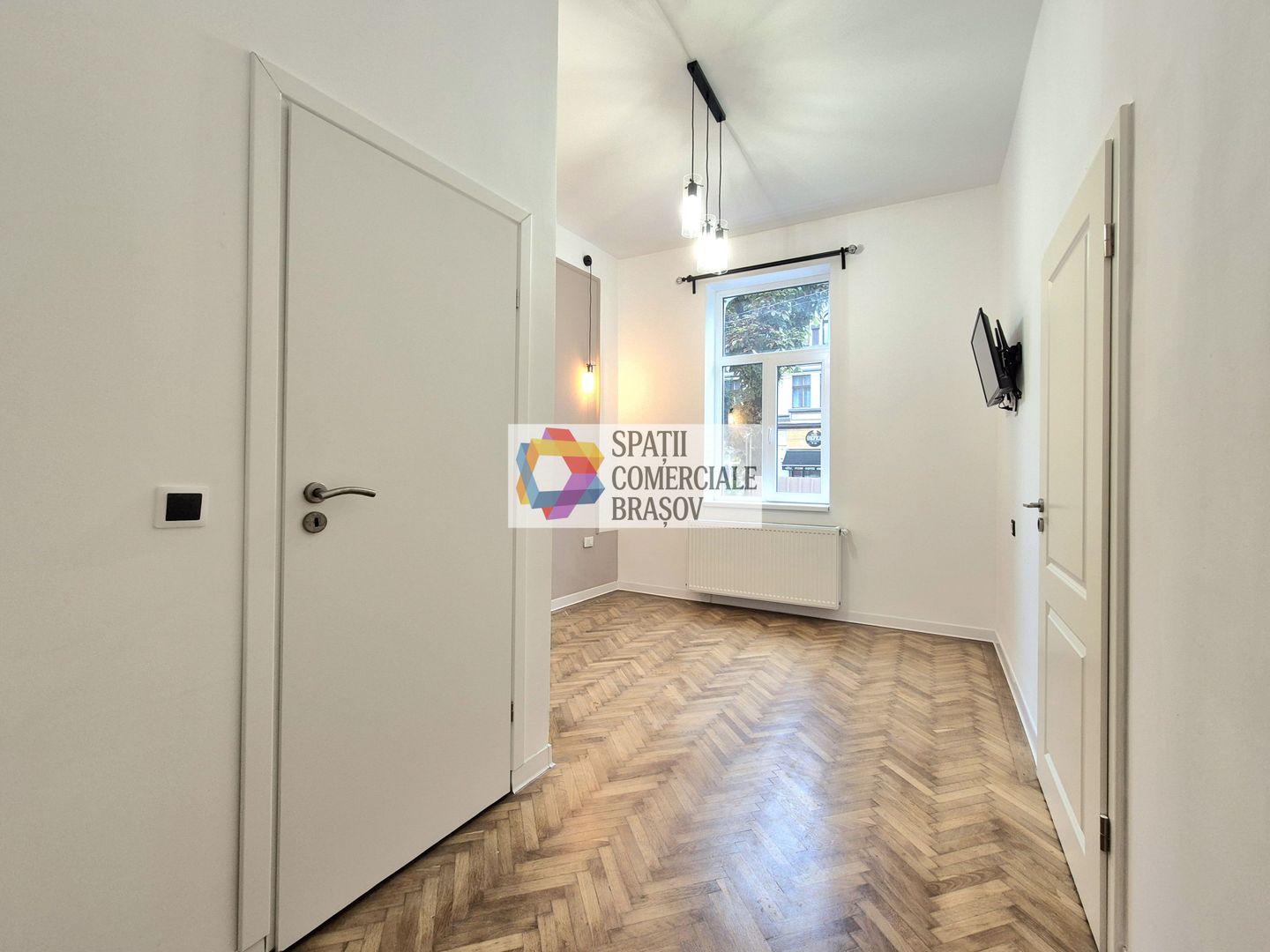Spatiu de birouri la casă - 225 mp - Poză 10
