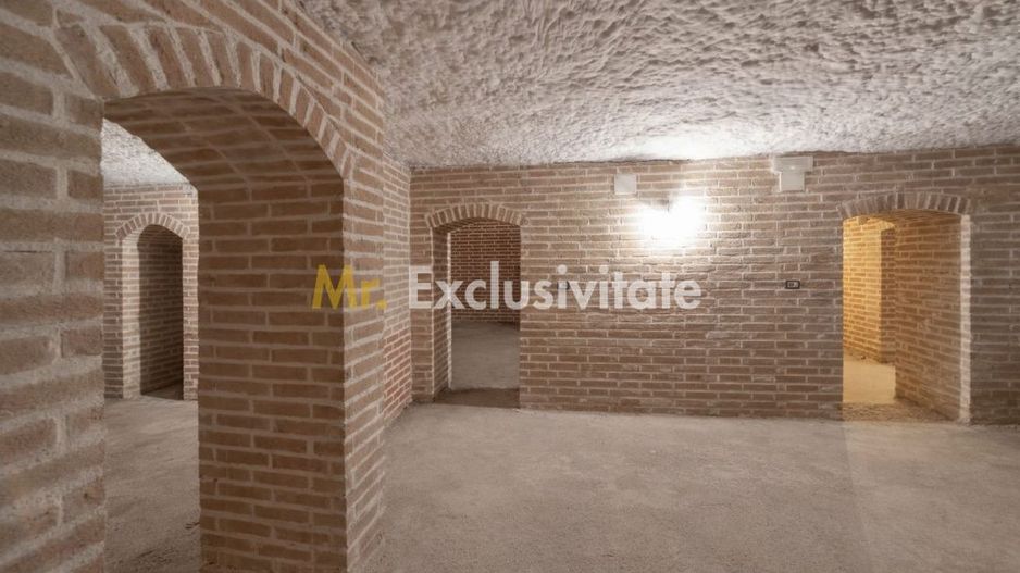 Vila impunătoare in stil italian - Ștefănești, Argeș - Poză 9