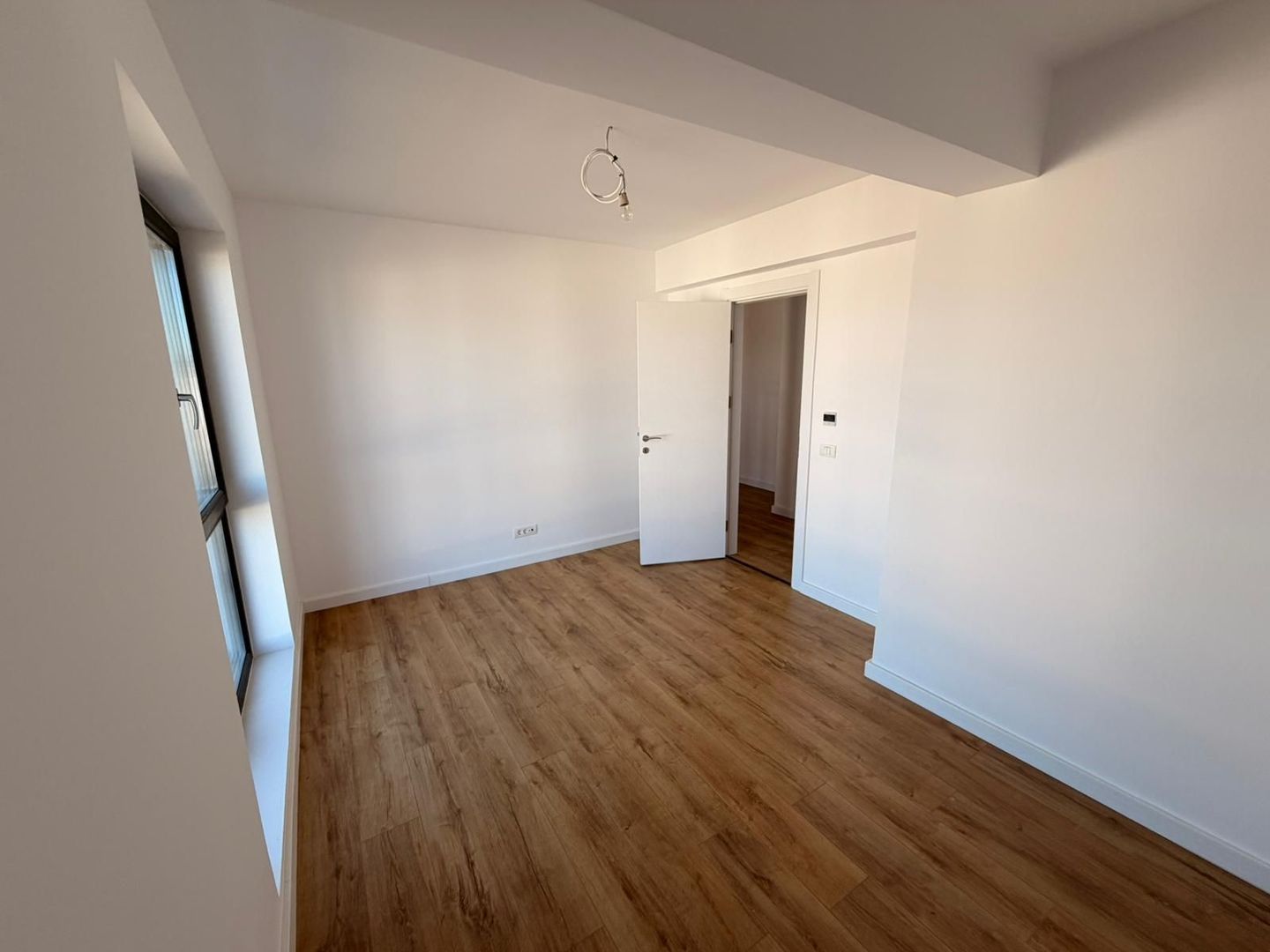 AP. 4 CAMERE PALLADY - TIP DUPLEX, PARCARE, CENTRALA PROPRIE, BLOC NOU - Poză 9