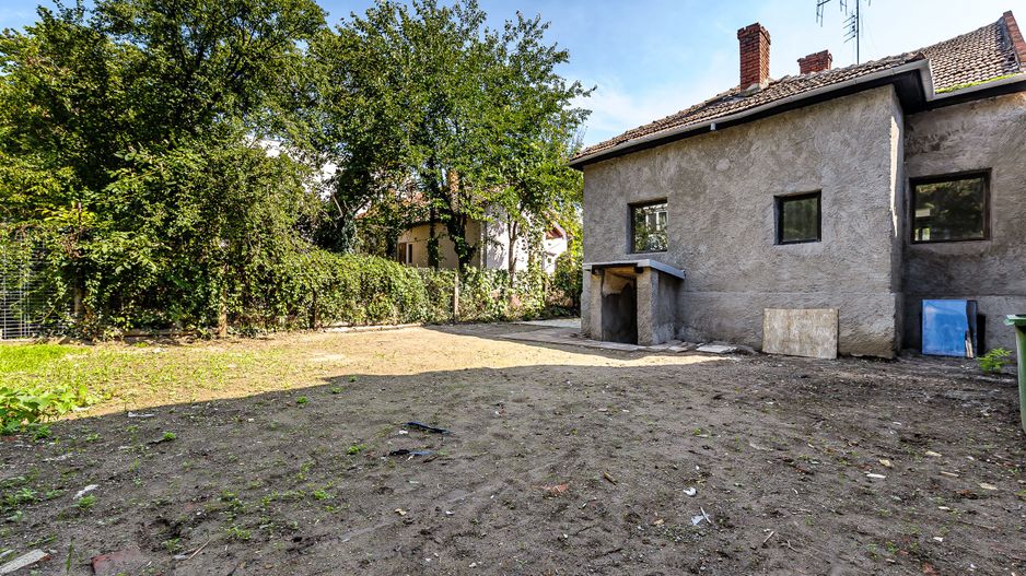 Casă nefinalizată în centrul Aradului, strada M. Scaevola - Poză 4