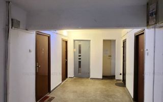 Garsoniera decomandata, bloc din 1982 reabilitat termic, Piata Muncii Baba Novac - Poză 15