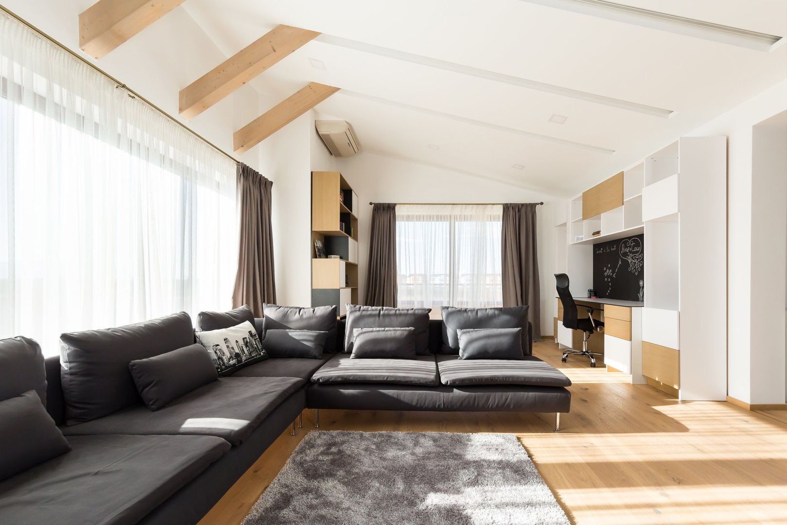 Casă deosebită de vânzare în Sânpetru | Teren 1400 mp - Poză 27