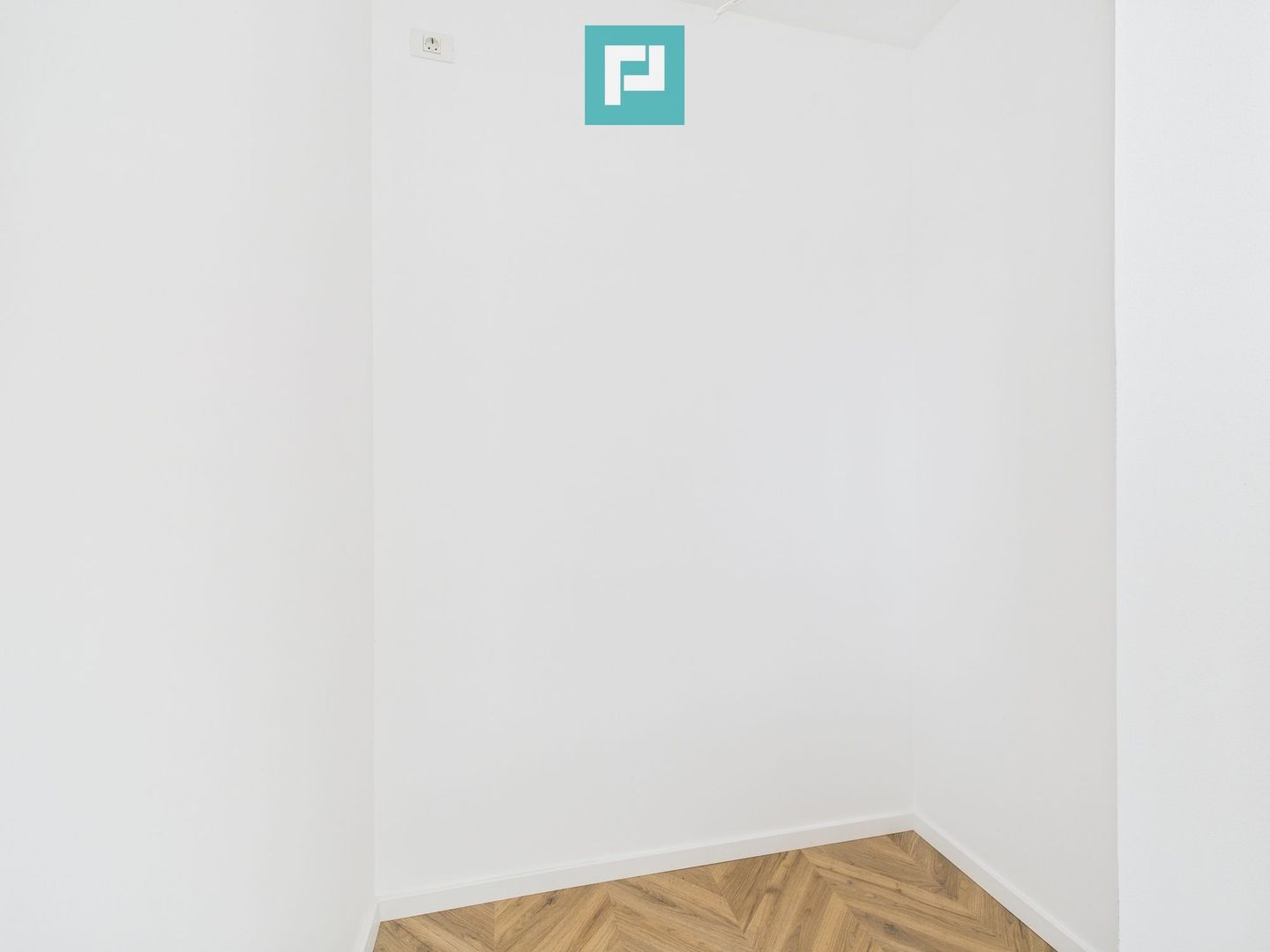 Duplex modern 5 camere Dumbrăvita - Poză 13