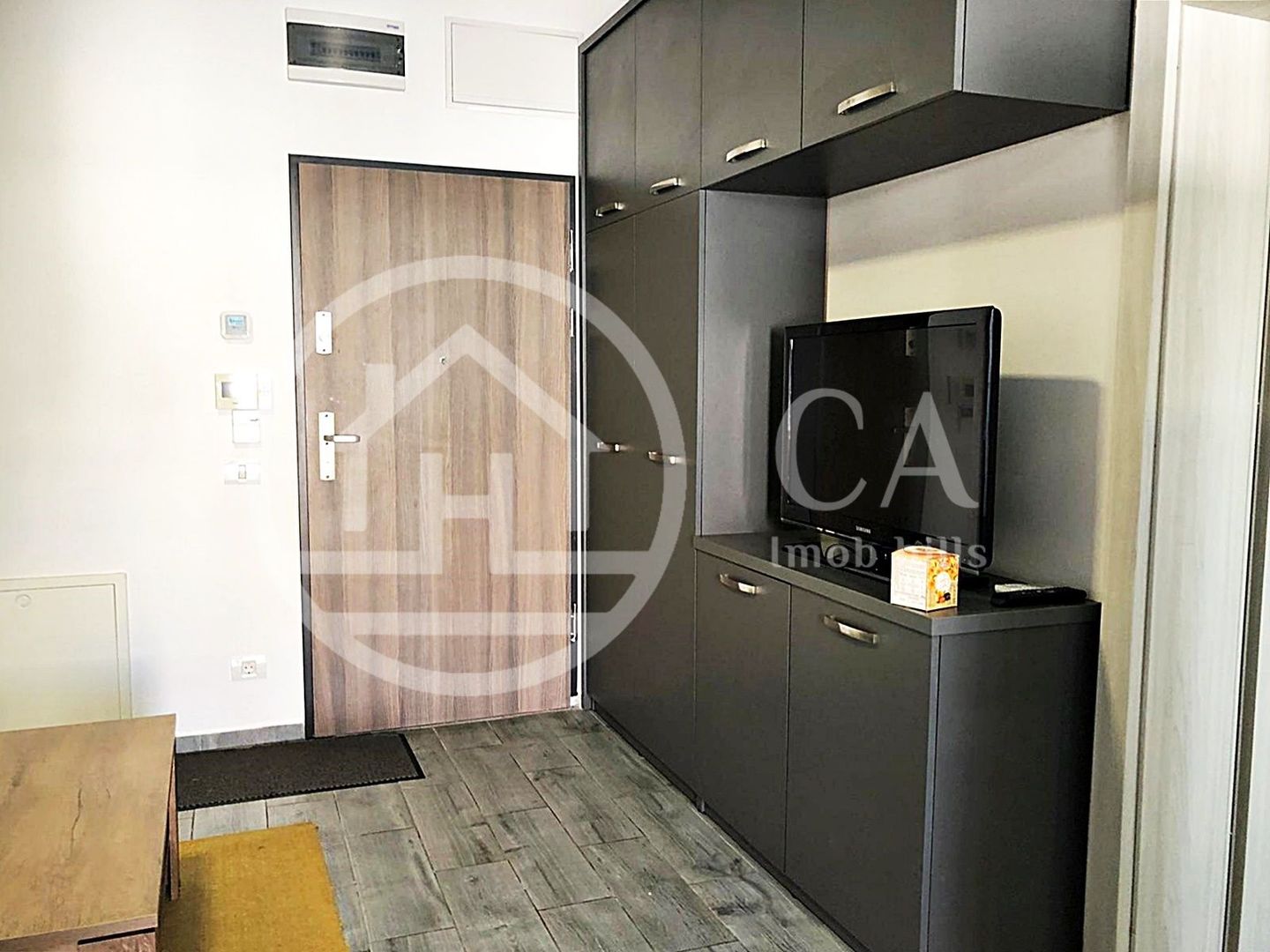 Apartament de inchiriat cu 3 camere in WEST RESIDENCE, Oradea - Poză 2