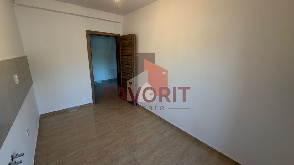 Disponibil imediat. Decomandat. Spatios - Poză 3