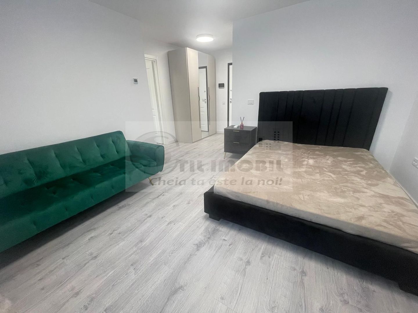 Apartament 1 cameră cu balcon – prima închiriere, Poitiers Towers - Poză 1