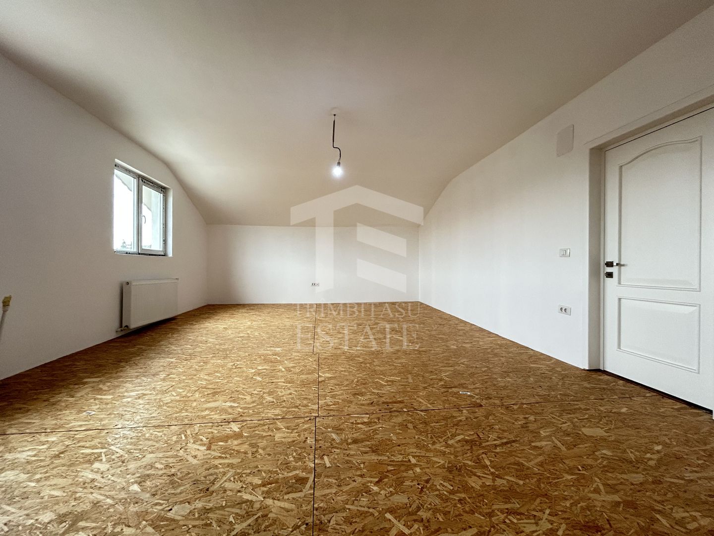 Casa P+1 din BCA ideala pentru o familie antreprenoare – Pecineaga - Poză 8