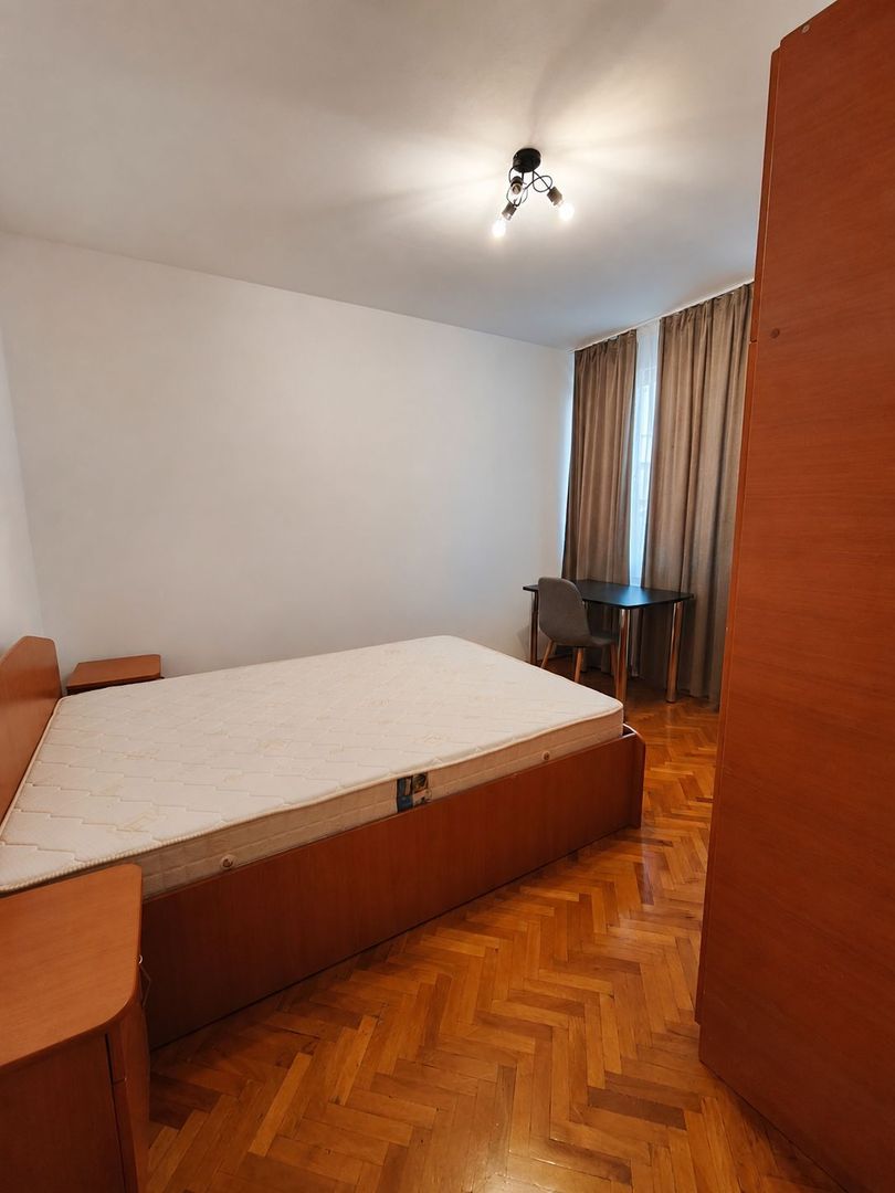 Apartament cu 3 camere în zona UMFST ( 7 Noiembrie) - Poză 6