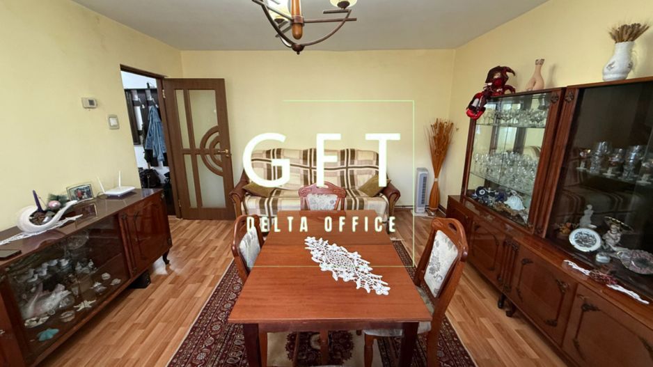 Apartament 4 camere, Et. 1 - Zona Sud , Str. Imparatul Traian - Poză 2