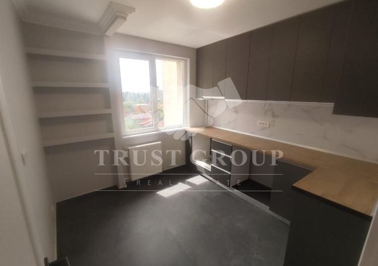 Apartament 3 camere 1 Mai | Imobil 1970 - Poză 5