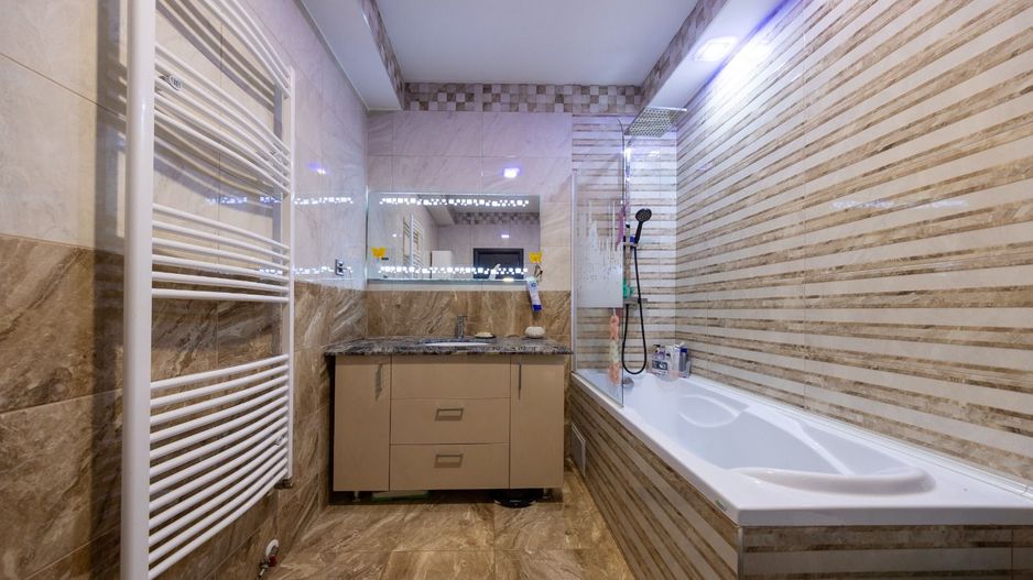Isaran Coresi-Apartament 3 camere 82 mp loc de parcare si boxa - Poză 21