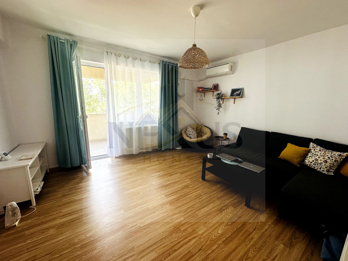 Apartament 2 camere decomandat | Drumul Fermei - Parcare inclusă - Poză 1