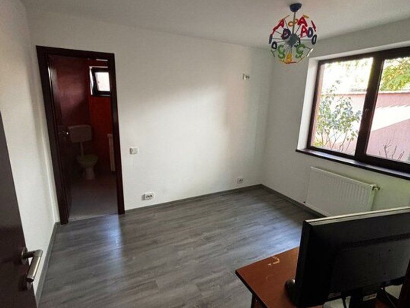 Casa singur curte Toporasi Cladova - Poză 6