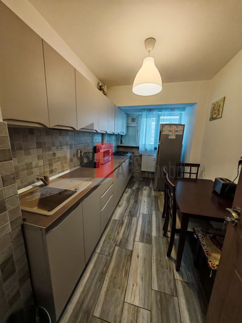 Apartament 3 camere Piata Veteranilor - Poză 4