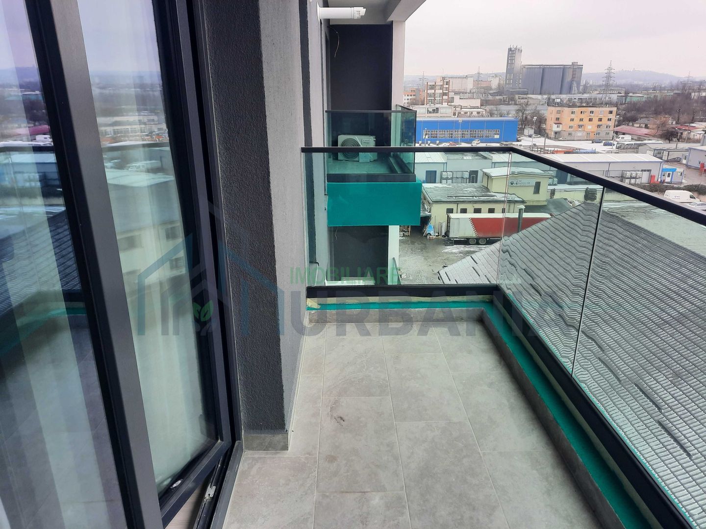 Inchiriez ap cu 1 camera zona Tatarasi - str.Aurel Vlaicu - Poză 2