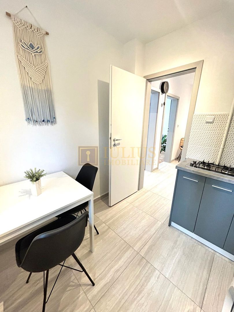 Apartament la Punctele Cardinale, langa Medicina - Poză 12