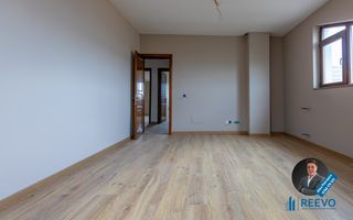 Casă/vilă de vânzare în Hemeiuș! - Poză 28