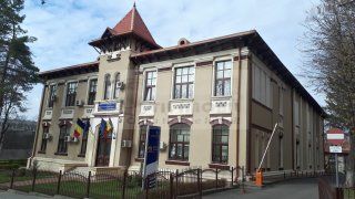 Casa zona centrala - 1200 euro - Poză 1