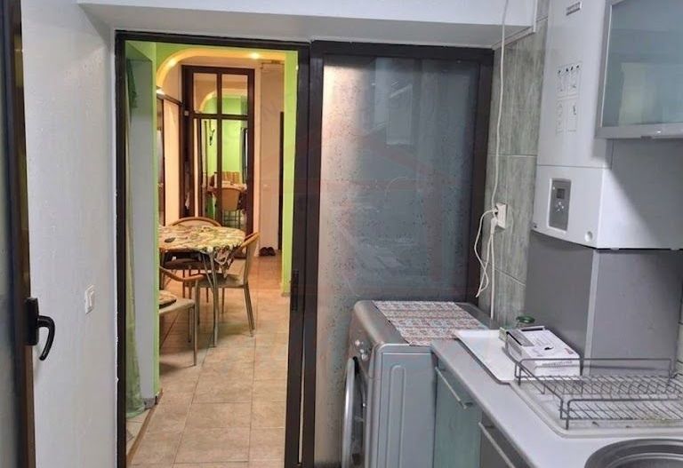 Vanzare apartament cu 3 camere Str. Domneasca, 104 mp, etaj 1. - Poză 2