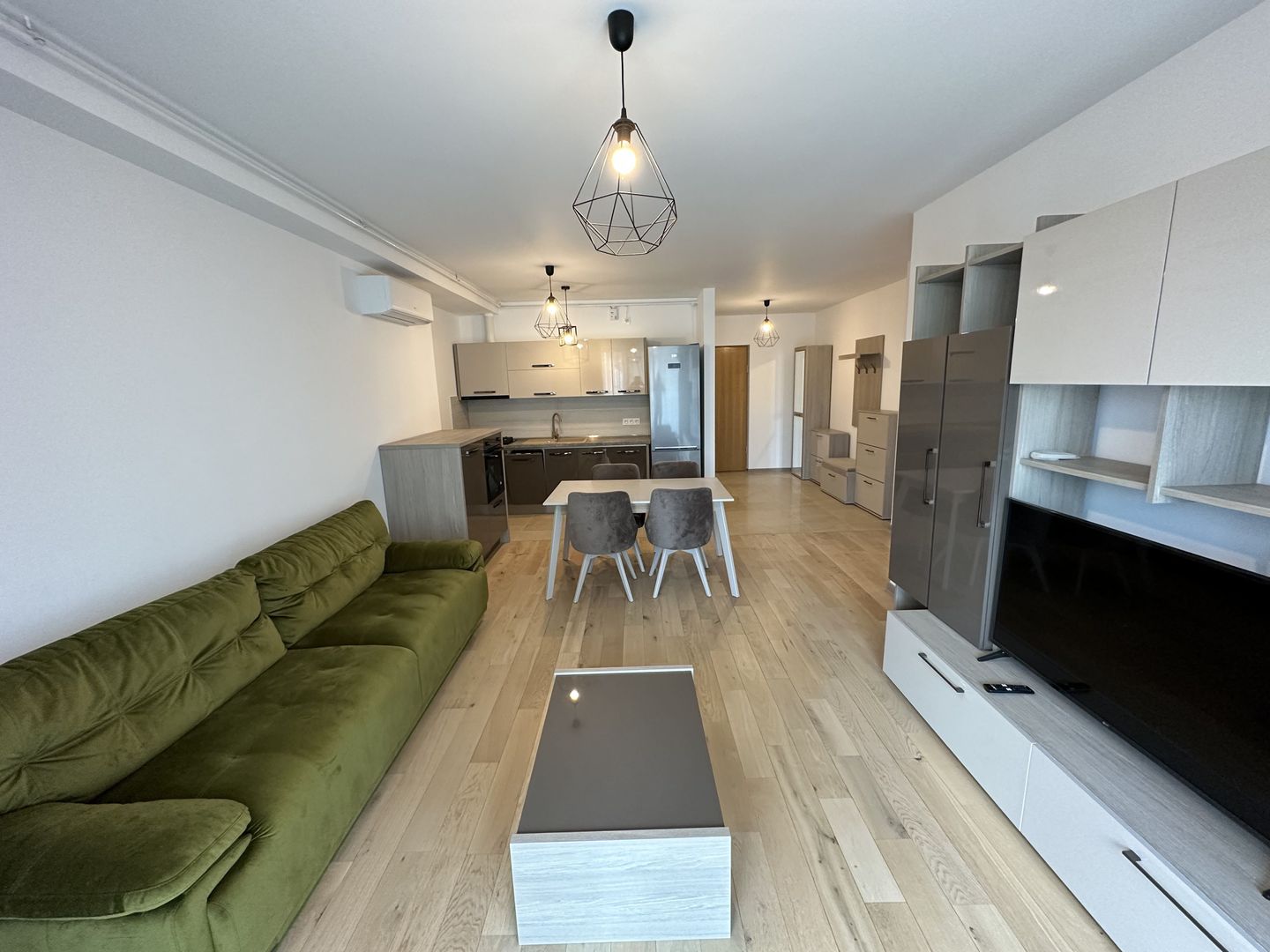 Apartament bloc nou 3 camere - parcare subterana - Poză 8