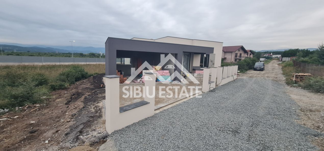 Casă individuală  deosebită, finisată Șelimbăr, Cartierul Tineretului - Poză 10