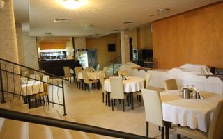 Spațiu de birouri  / Hotel - Poză 2