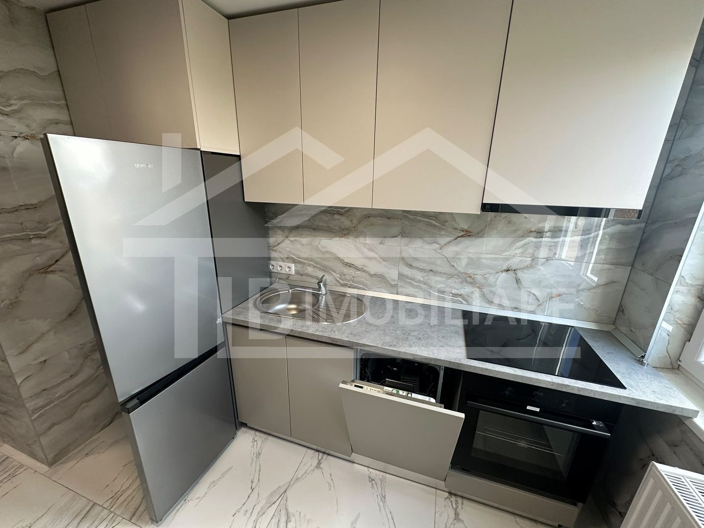 Apartament cu 2 camere, 52mp, decomandat, Zona Libertatii - Poză 5