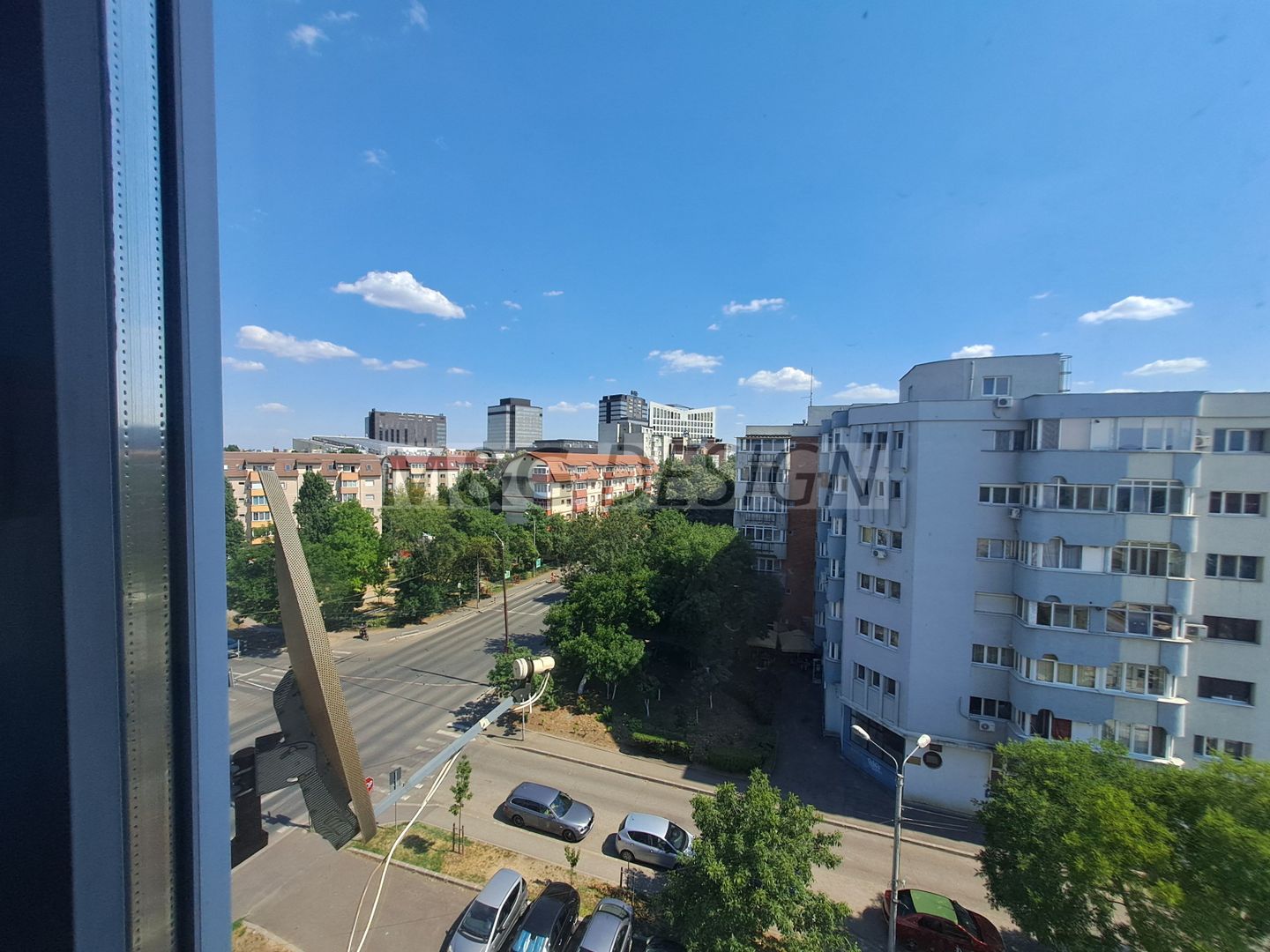 2 cam decomandat Calea Aradului , 500 m de Iulius Town - Poză 9