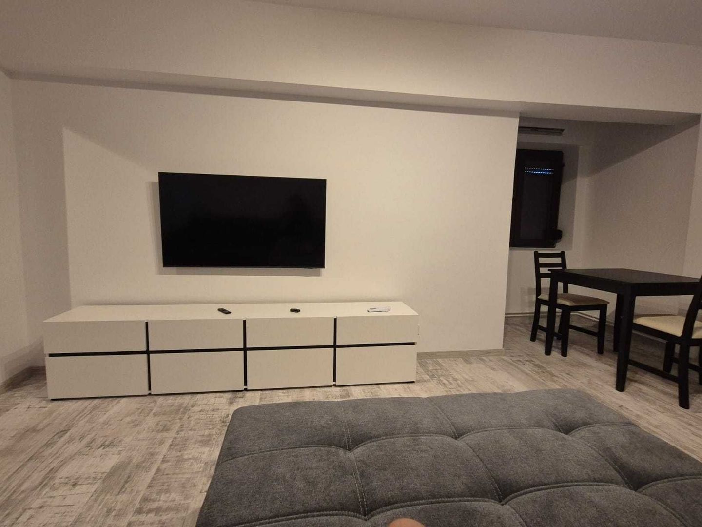 Apartament 2 camere, centrală proprie, modern, vedere spectaculoasă - Poză 3