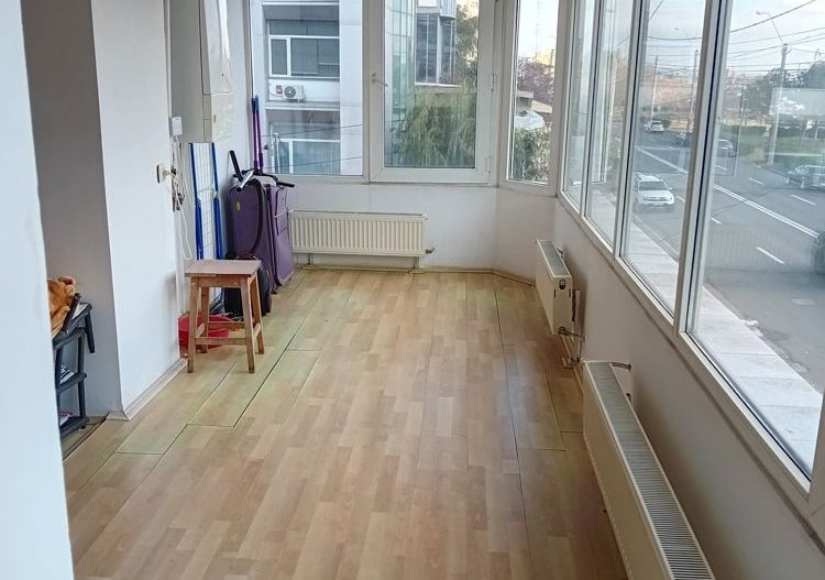 Apartament 4 camere | Zona Port | Vedere directă la Dunăre - Poză 4
