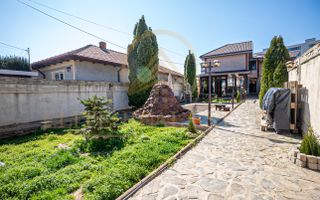 Casa De Vanzare in Palazu Mare - Teren de 455 mp cu Piscina si Garaj - Poză 2