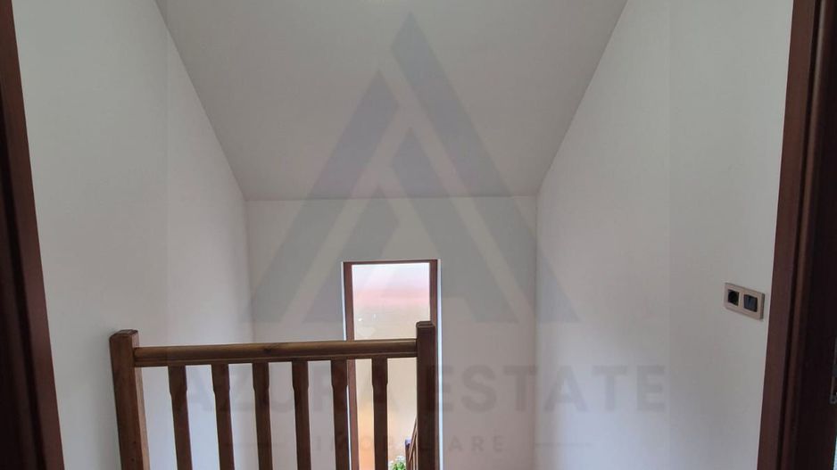 Casa moderna 4 camere 100 mp utili curte si parcare privata Cisnadie - Poză 5